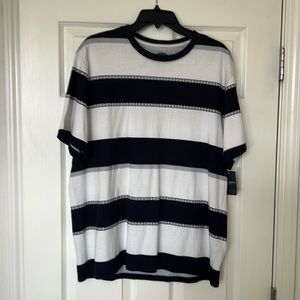 Men's Lucky Brand Striped T Shirt Large. NWT
